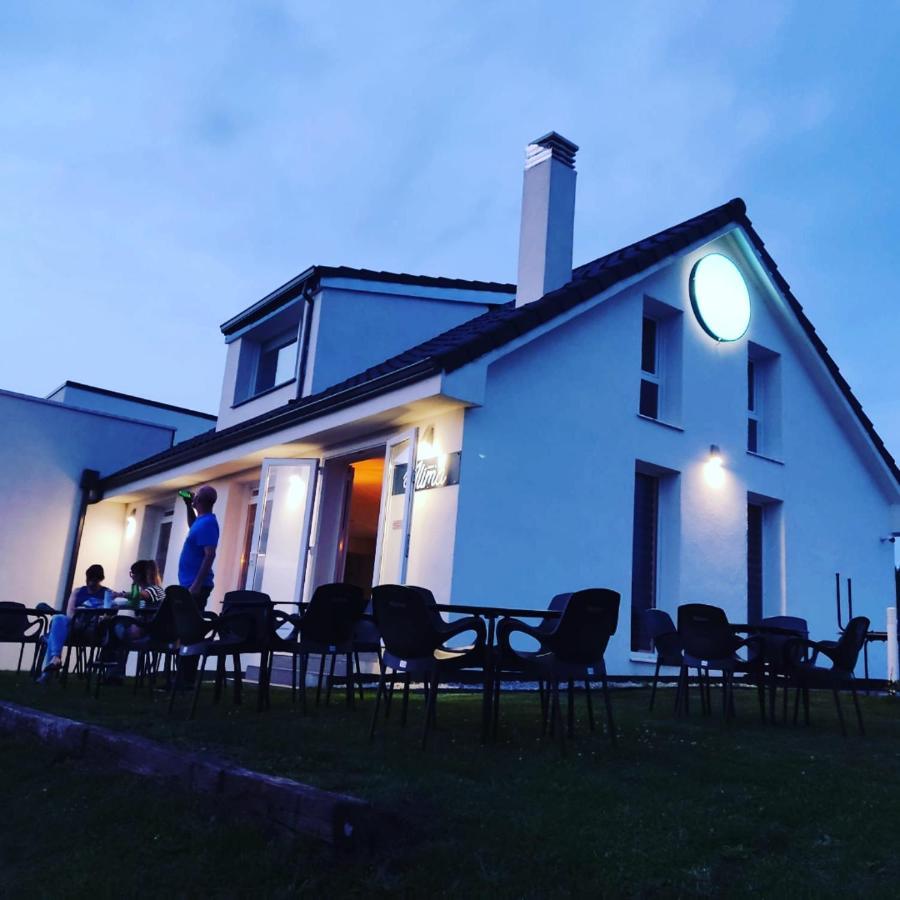 Alima Surf & Hotel Ахо Екстериор снимка